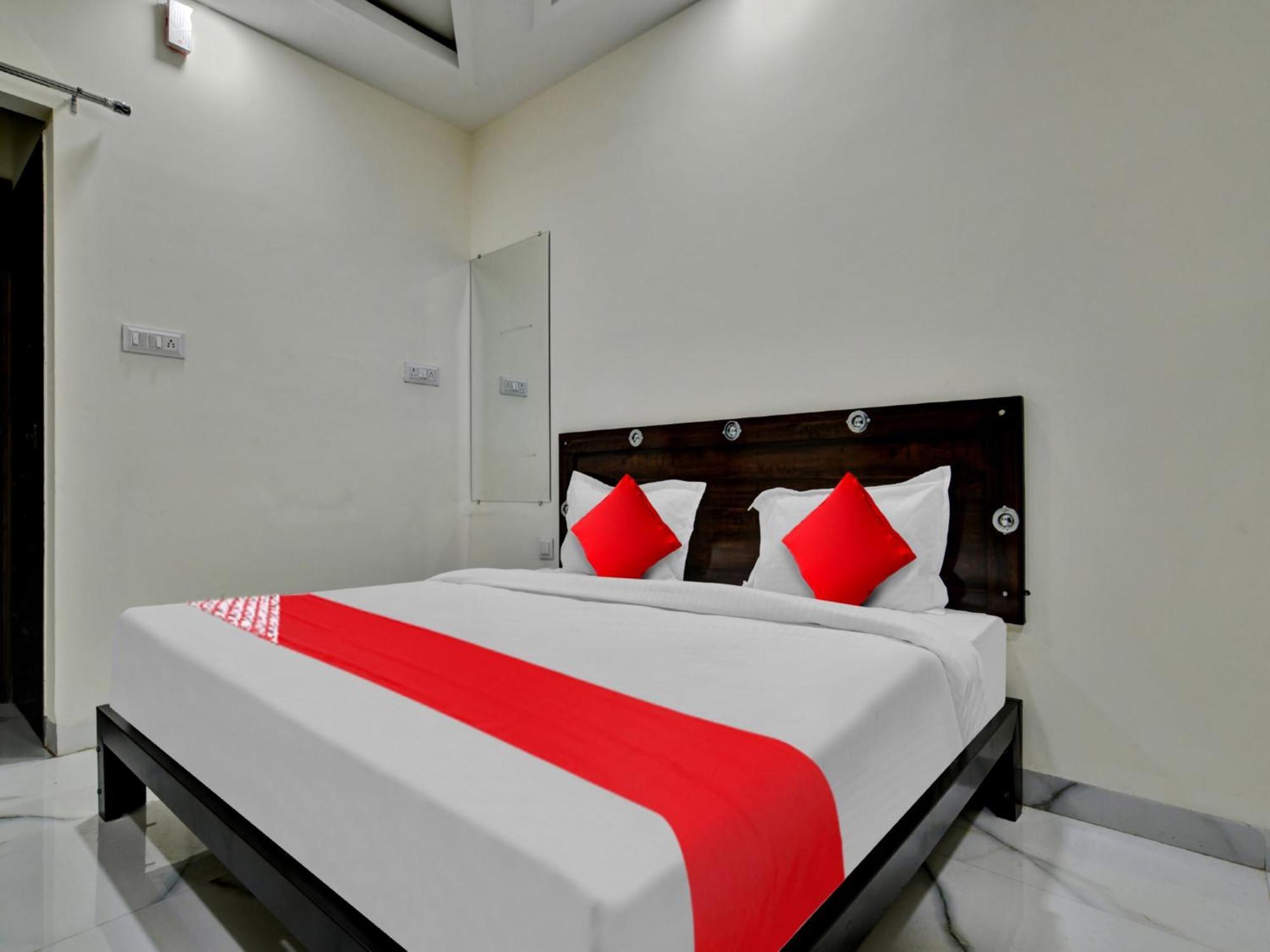 Oyo Hotel Dr Greens Indore Zewnętrze zdjęcie