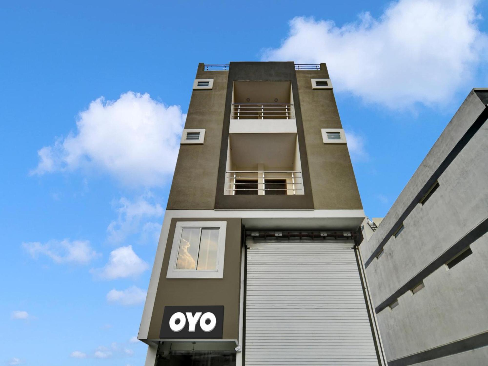 Oyo Hotel Dr Greens Indore Zewnętrze zdjęcie