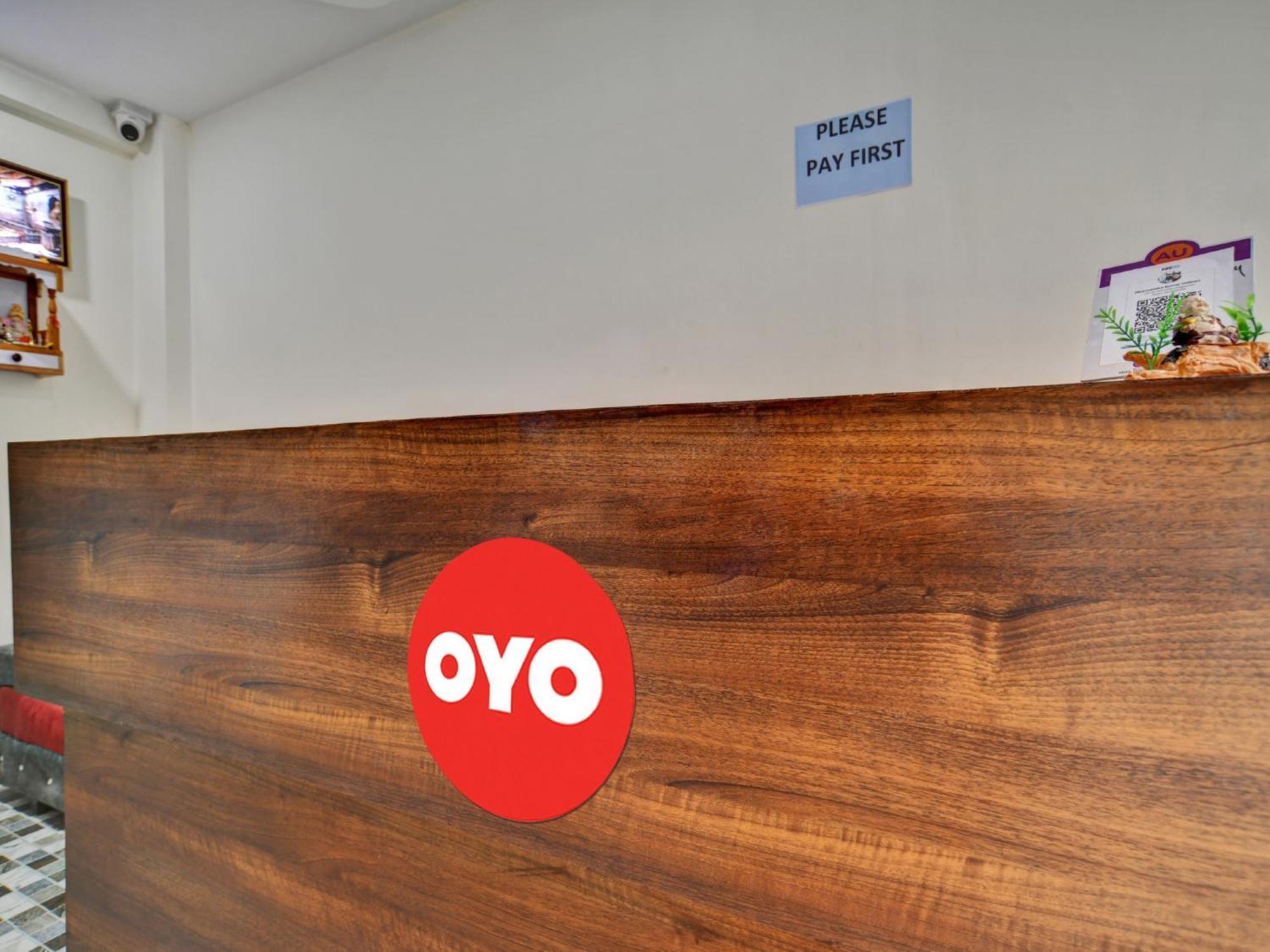 Oyo Hotel Dr Greens Indore Zewnętrze zdjęcie